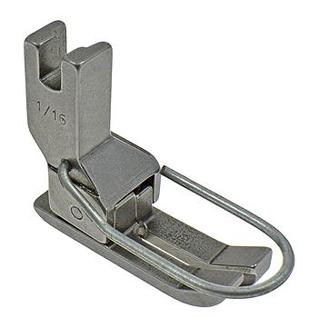 Piedino Compensatore Trasporto Punta Ago, Destro 1/16" con Salvadito PFAFF 461; 481 # 211-NF (Made in Italy)