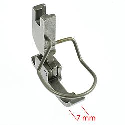 Needle Feed Zipper Foot 7mm, Needle on the Right with Finger Guard PFAFF 461, DURKOPP 272 # P36-NF (0272 006854) (Made in Italy)