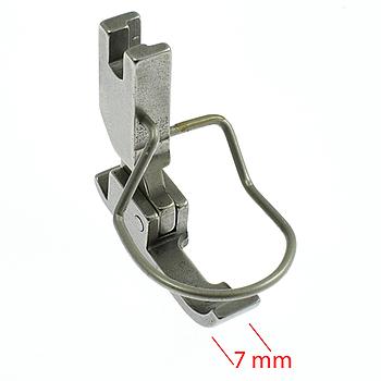Needle Feed Zipper Foot 7mm, Needle on the Right with Finger Guard PFAFF 461, DURKOPP 272 # P36-NF (0272 006854) (Made in Italy)